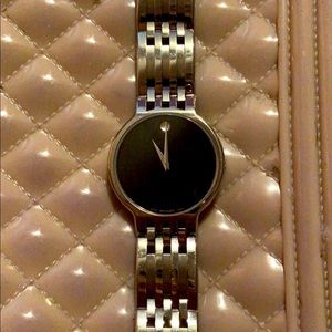 Unisex watch! Great condition! Needs new battery!